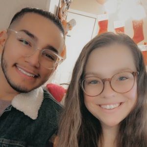 Meet your Posher, Casey